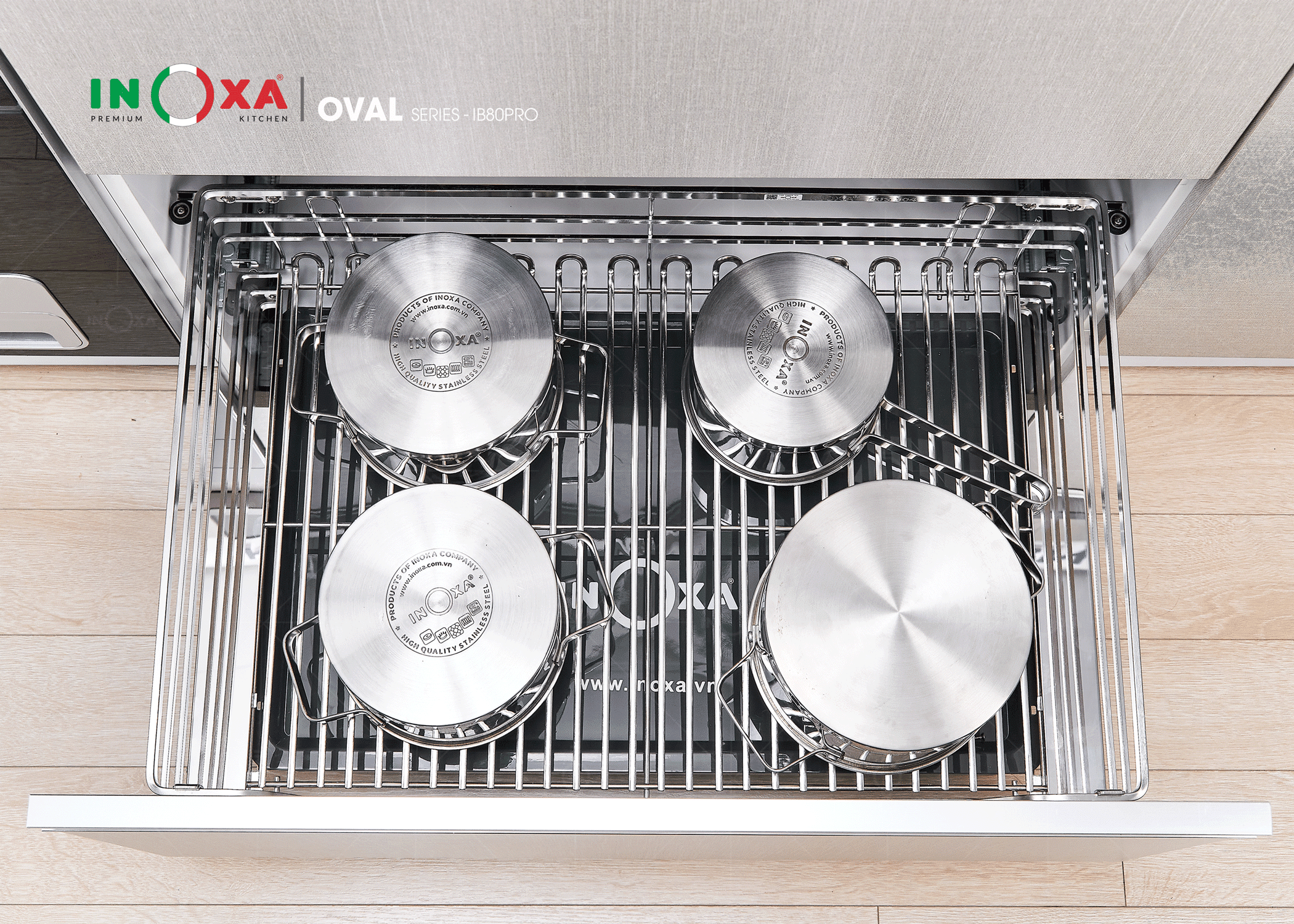 Thiết kế kéo mở toàn phần 440mm