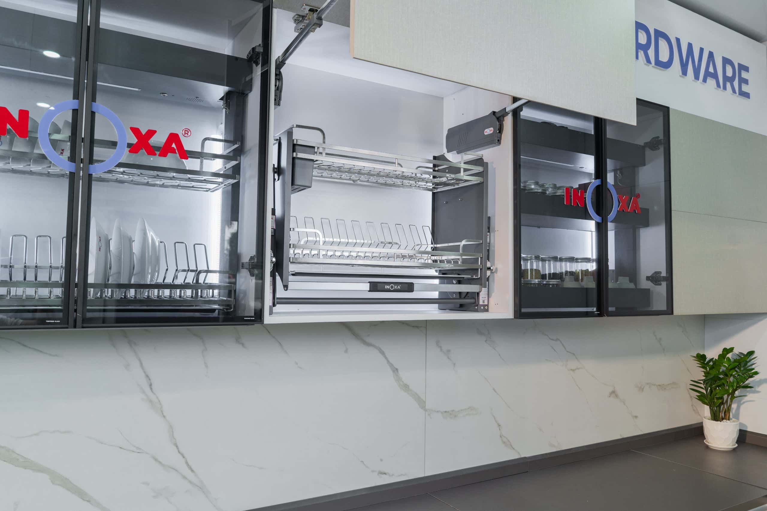 Lợi ích của phụ kiện tủ bếp hiện đại