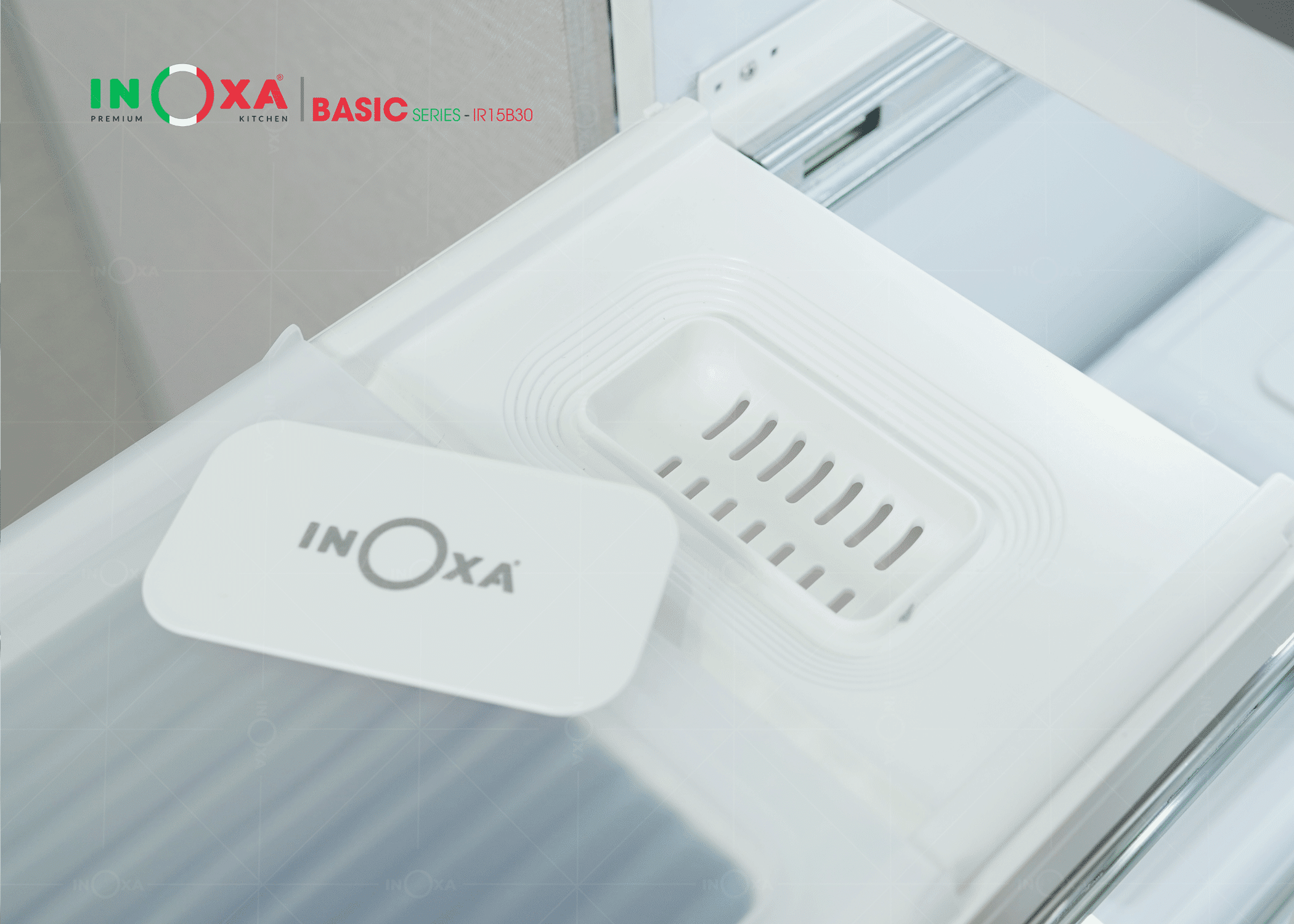 Vị trí để hạt hút ẩm của thùng gạo âm tủ inoxa